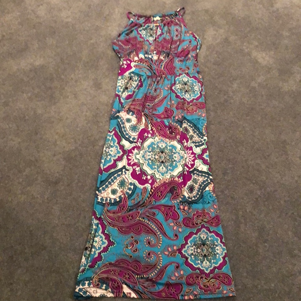 Women’s  maxi dress. Med